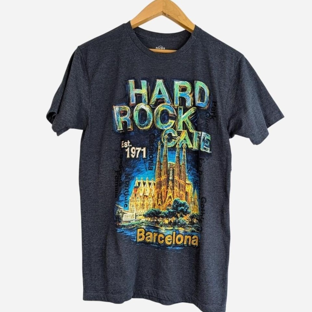 Hard Rock Cafe Barcelona Limited Edition Sagrada Familia Tee Gray NWT Medium
